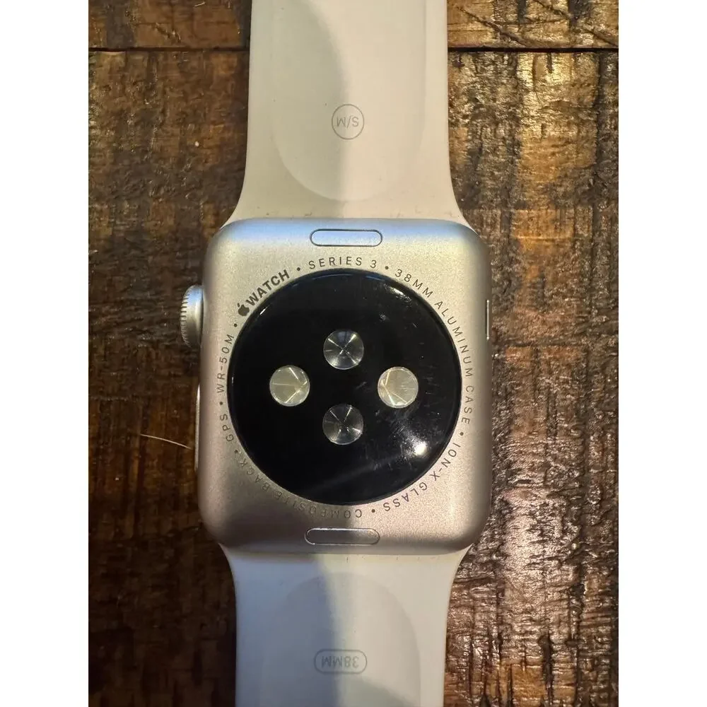 Lot of 7 Apple Watches FOR PARTS ONLY Series 1/3/4/7000 Series AS IS